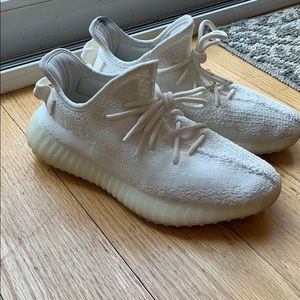 Cream white/triple white Yeezy Boost 350